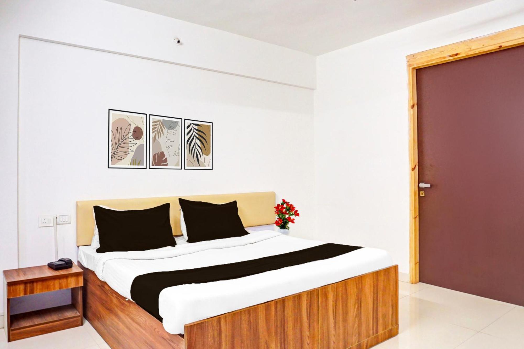 Super Collection O Baner Formerly Seven Hills Dapuri Exterior photo
