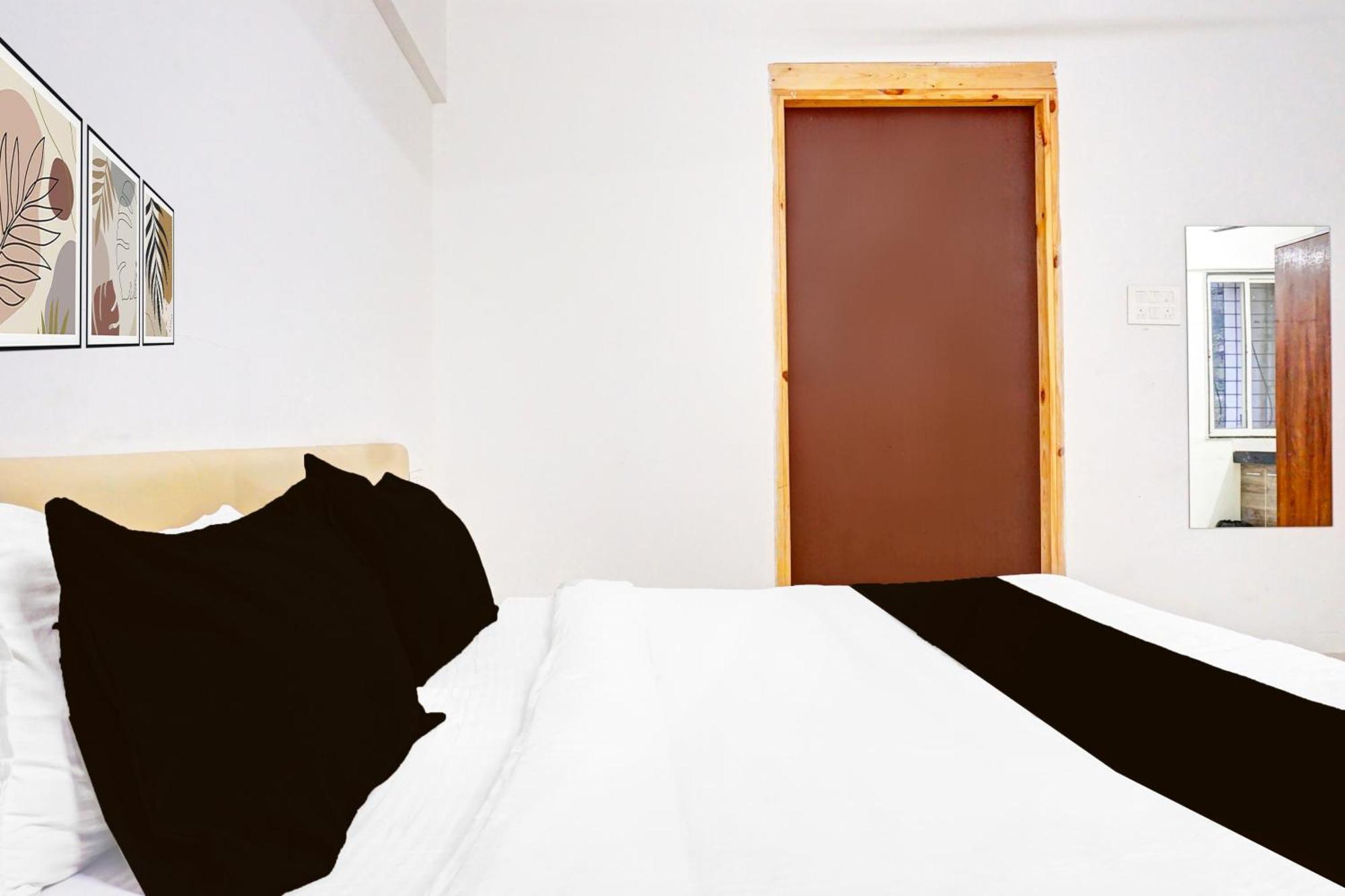 Super Collection O Baner Formerly Seven Hills Dapuri Exterior photo